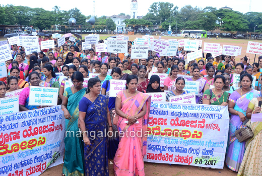 Anganwadi workers 1